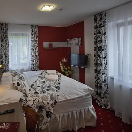 Hotel Zubr