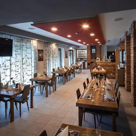 Hotel Zubr