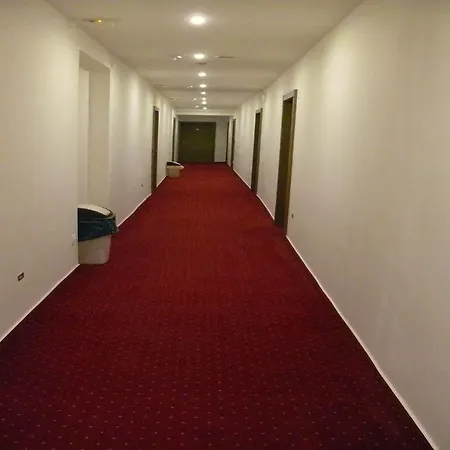 祖布尔酒店