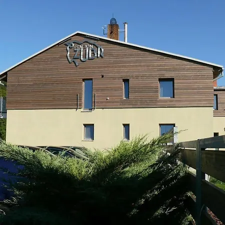 Zubr Hotel Ujcov