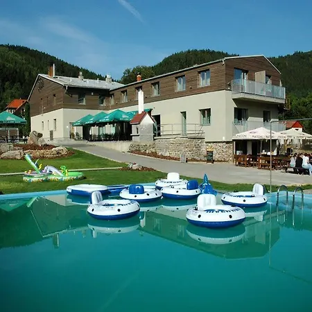 Hotel Zubr