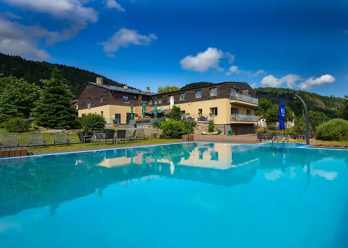 Hotel Zubr 3*