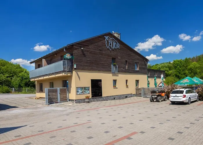 Zubr Hotel