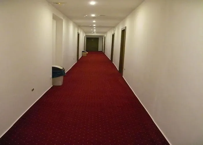 祖布尔酒店